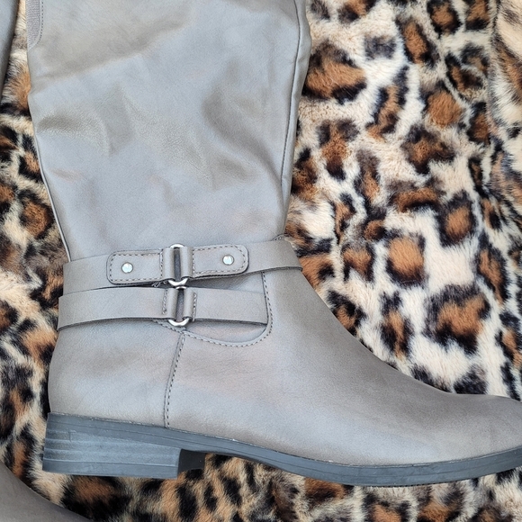 Style & Co. Fabric Closed Toe Knee High Fashion Boots  Sz 5 - Picture 12 of 13